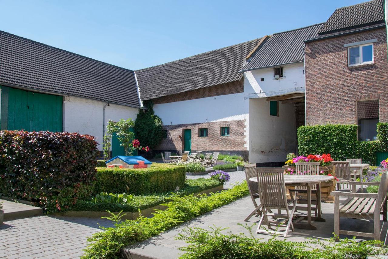 B&B De Oude Winning Riemst Exterior foto