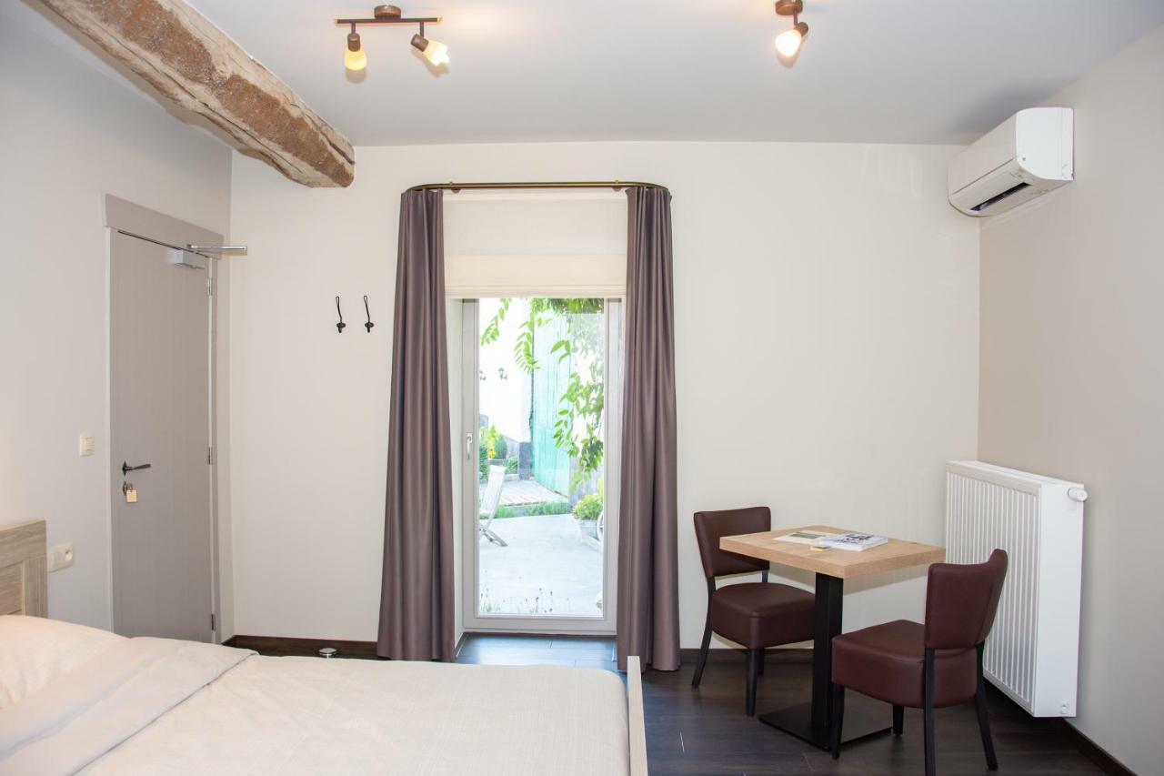 B&B De Oude Winning Riemst Exterior foto