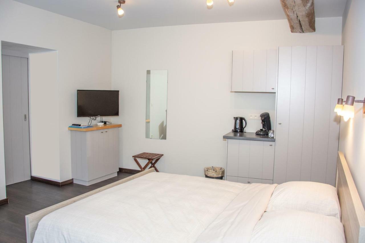 B&B De Oude Winning Riemst Exterior foto